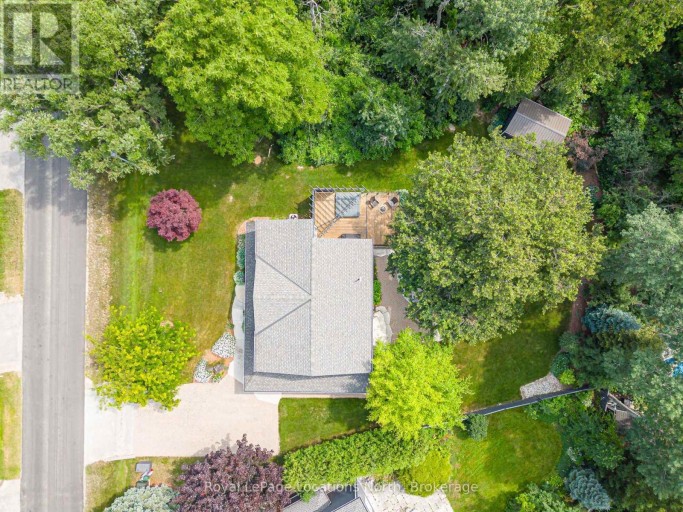 110 LIISA'S LANE, Blue Mountains, Ontario, L9Y0M3