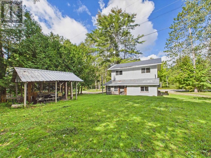 31 HUTCHESON BEACH ROAD E, Huntsville (Chaffey), Ontario, P1H1N4