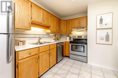 15 - 36 CHAMPLAIN CRESCENT Peterborough (Northcrest Ward 5) Ontario photo 15