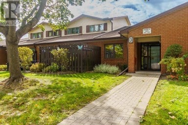 15 - 36 CHAMPLAIN CRESCENT Peterborough (Northcrest Ward 5) Ontario photo 2