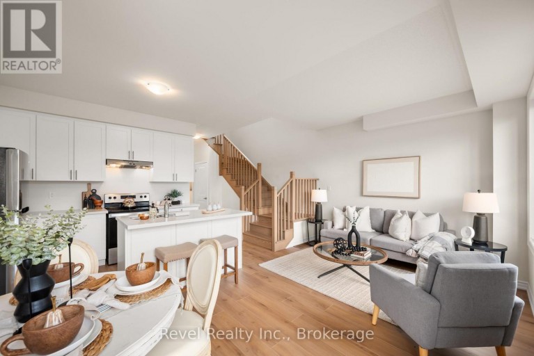 38 HICKEY LANE, Kawartha Lakes (Lindsay), Ontario, K9V1T9