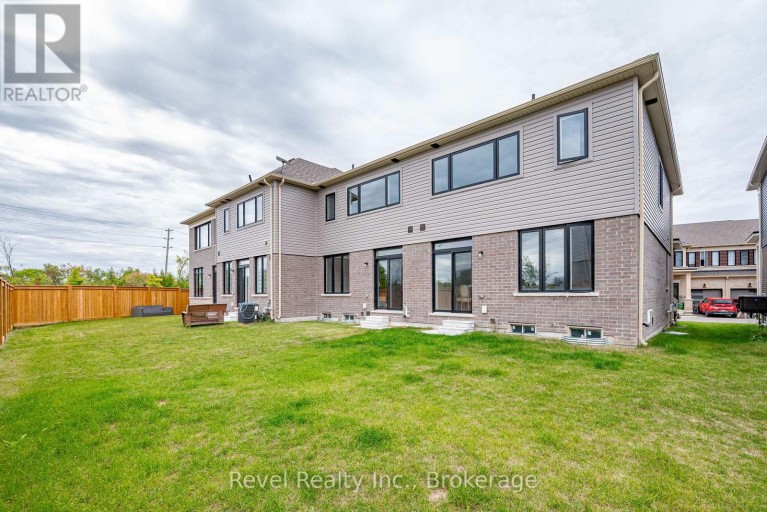 38 HICKEY LANE, Kawartha Lakes (Lindsay), Ontario, K9V1T9