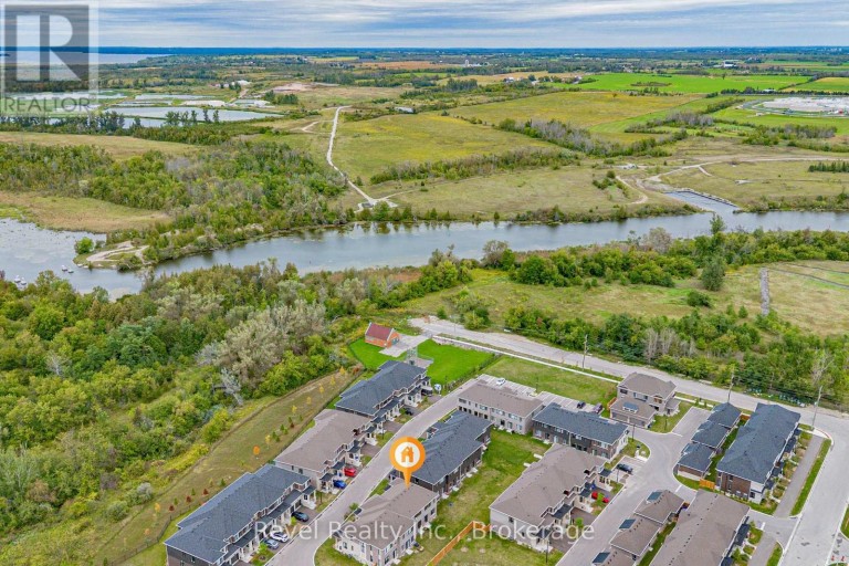 38 HICKEY LANE, Kawartha Lakes (Lindsay), Ontario, K9V1T9