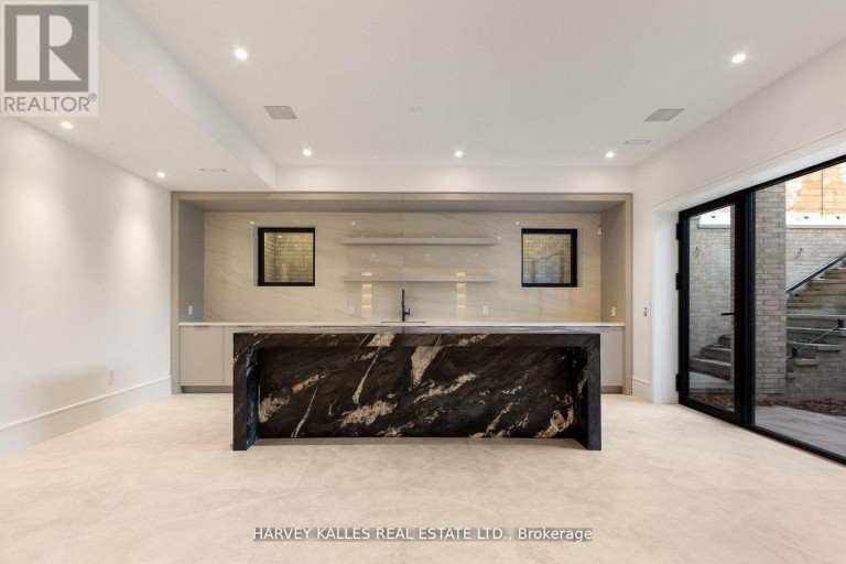 370 GLENGROVE AVENUE W, Toronto (Lawrence Park South), Ontario, M5N1W5