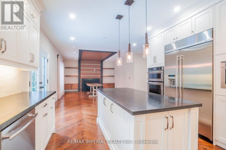 23A MACKAY DRIVE, Richmond Hill (South Richvale), Ontario, L4C6N9