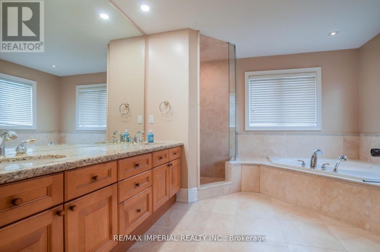 23A MACKAY DRIVE, Richmond Hill (South Richvale), Ontario, L4C6N9