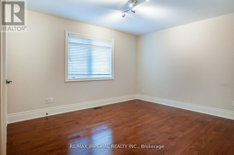 23A MACKAY DRIVE, Richmond Hill (South Richvale), Ontario, L4C6N9