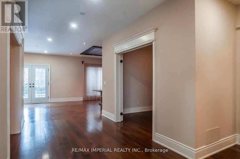 23A MACKAY DRIVE, Richmond Hill (South Richvale), Ontario, L4C6N9