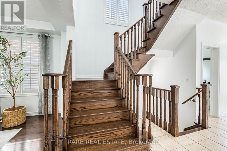 86 VANDERPOOL CRESCENT, Brampton (Bram East), Ontario, L6P3W7