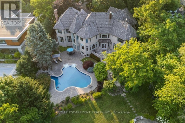 4038 LAKESHORE ROAD, Burlington (Shoreacres), Ontario, L7L1A1