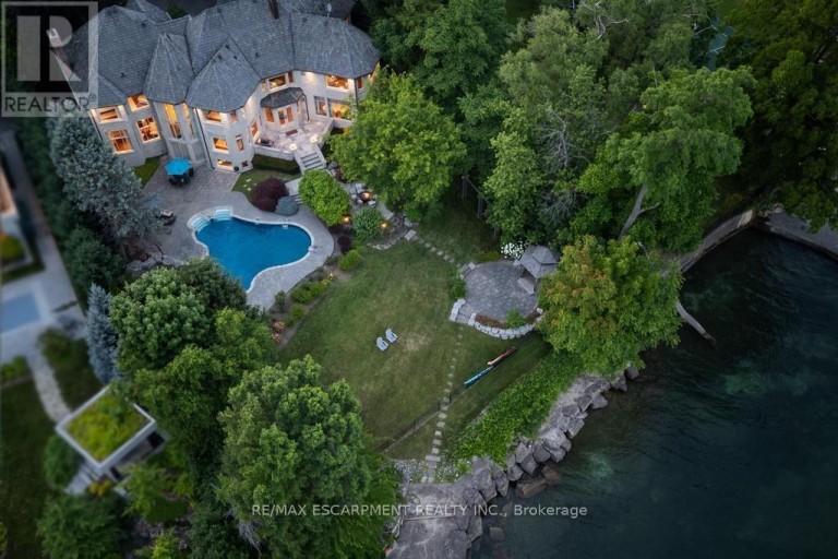 4038 LAKESHORE ROAD, Burlington (Shoreacres), Ontario, L7L1A1