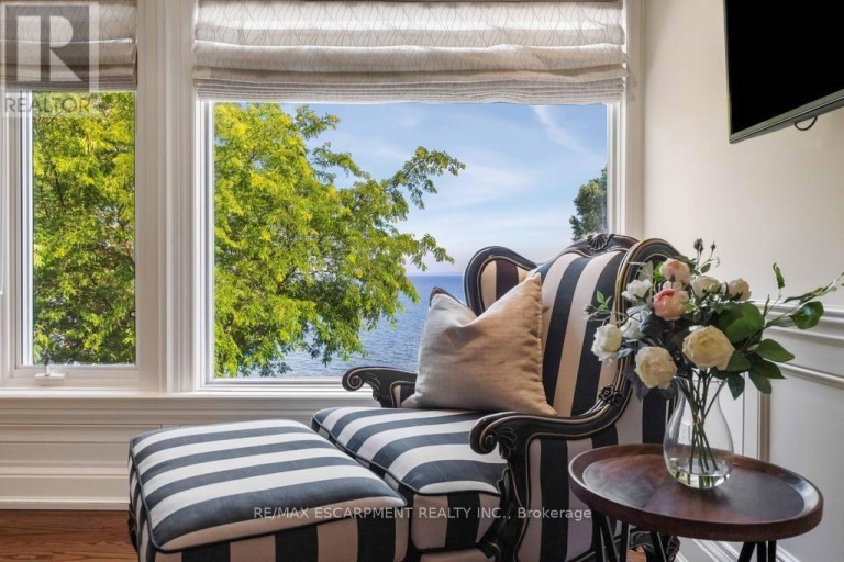 4038 LAKESHORE ROAD, Burlington (Shoreacres), Ontario, L7L1A1