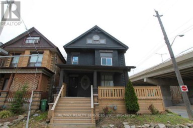 2 WEBBER AVENUE Hamilton (Stinson) Ontario photo 1