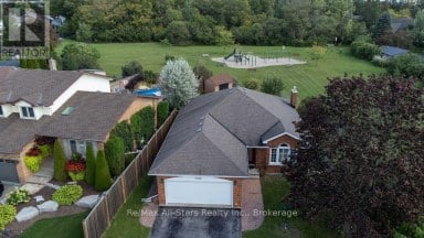 1921 MAPLERIDGE DRIVE Peterborough (Monaghan Ward 2) Ontario photo 3
