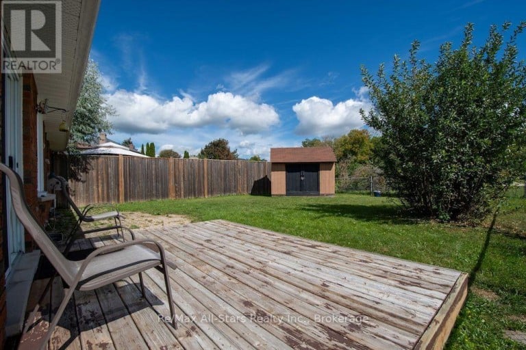 1921 MAPLERIDGE DRIVE, Peterborough (Monaghan Ward 2), Ontario, K9K1R1