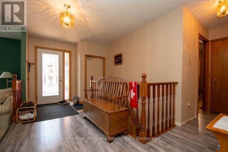 1921 MAPLERIDGE DRIVE, Peterborough (Monaghan Ward 2), Ontario, K9K1R1