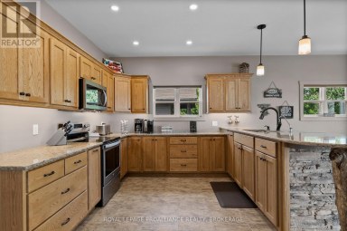 199 & 213 LEONE'S COVE LANE, Frontenac Islands (Wolfe Island) Ontario