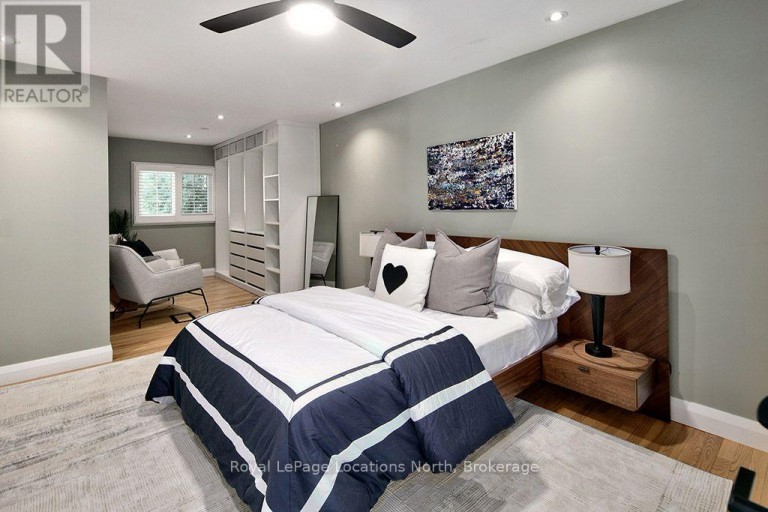 32 NAPIER STREET E, Blue Mountains, Ontario, N0H2P0