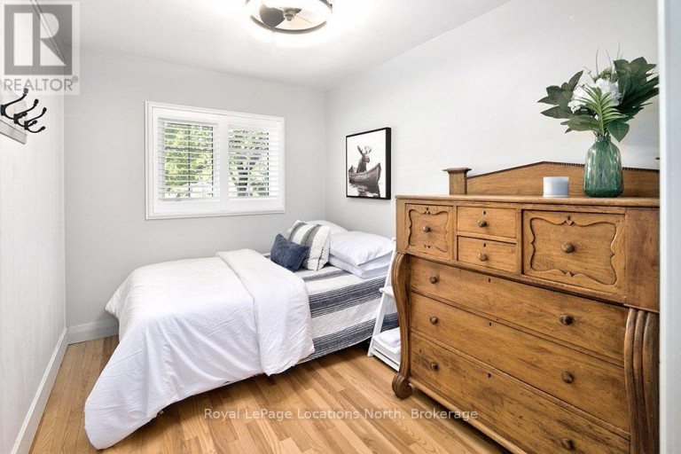 32 NAPIER STREET E, Blue Mountains, Ontario, N0H2P0