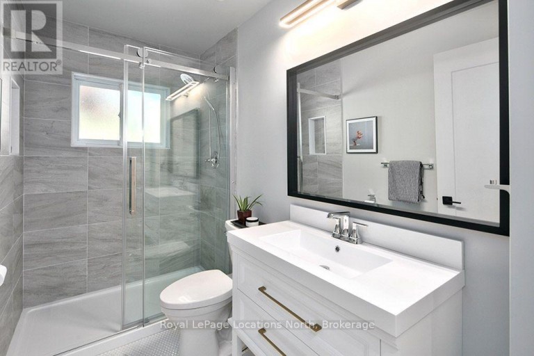 32 NAPIER STREET E, Blue Mountains, Ontario, N0H2P0