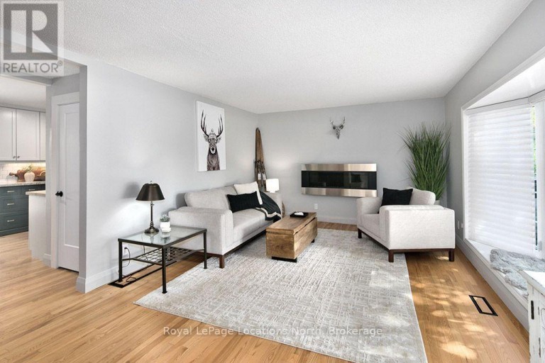 32 NAPIER STREET E, Blue Mountains, Ontario, N0H2P0