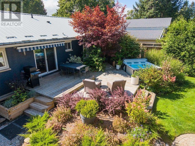 32 NAPIER STREET E, Blue Mountains, Ontario, N0H2P0