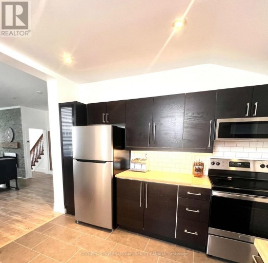 22 ST. PAUL STREET, Collingwood, Ontario, L9Y3N9