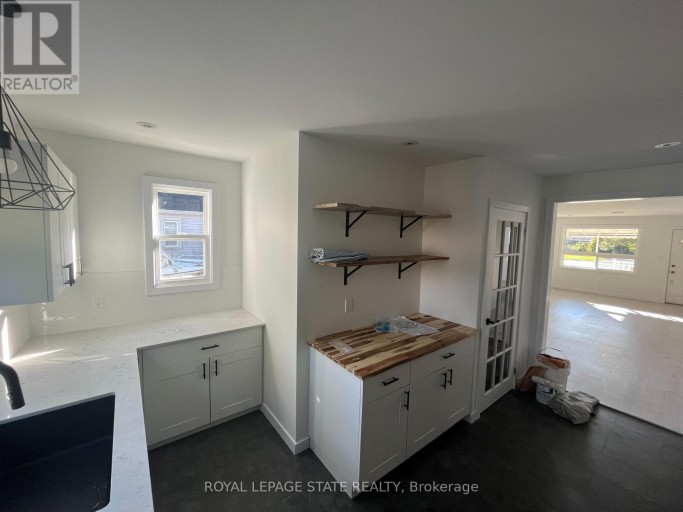 6316 MONTROSE ROAD, Niagara Falls (West Wood), Ontario, L2H1L6