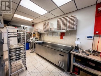 547 SPEEDVALE AVENUE E Guelph (Victoria North) Ontario photo 8