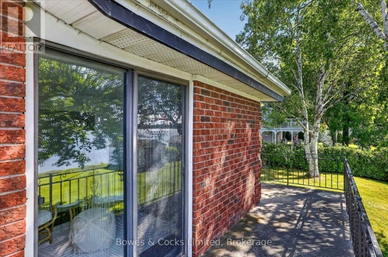 79 OAKDENE CRESCENT, Kawartha Lakes (Mariposa), Ontario, K0M2C0