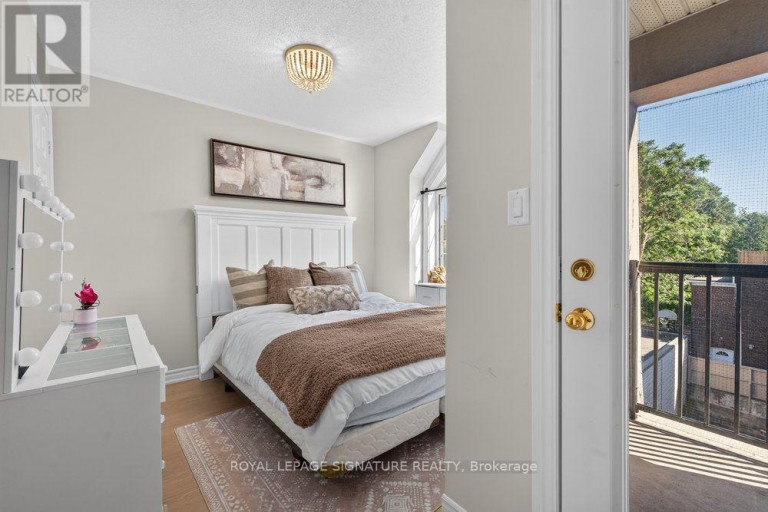 1755 DANFORTH AVENUE, Toronto (Woodbine Corridor), Ontario, M4C1J1