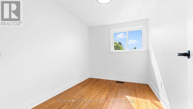 99 - 925 BAYLY STREET, Pickering (West Shore), Ontario, L1W1L4