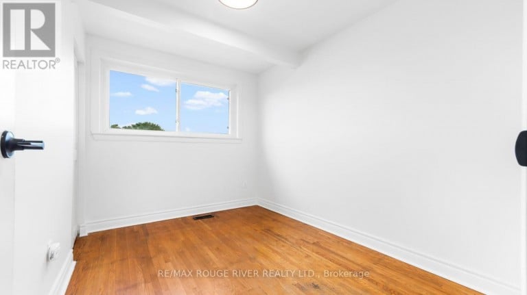 99 - 925 BAYLY STREET, Pickering (West Shore), Ontario, L1W1L4