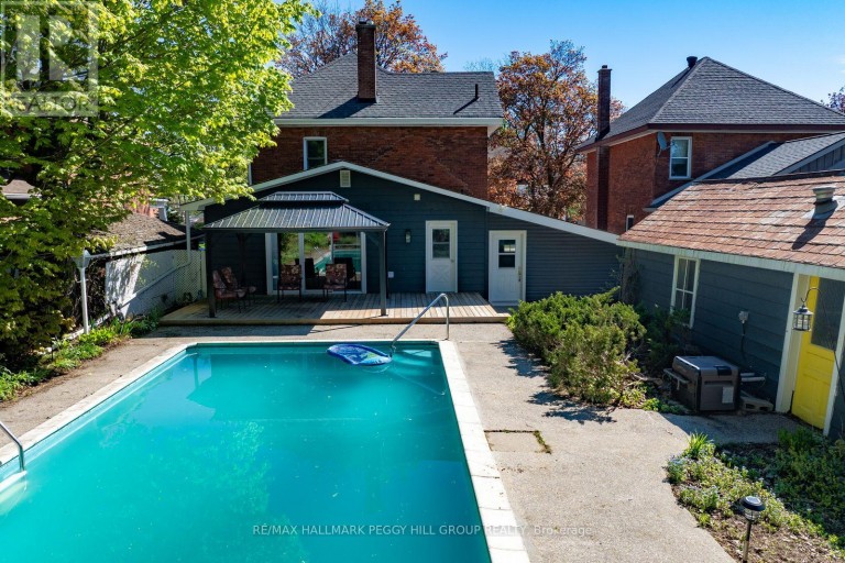 404 MANLY STREET, Midland, Ontario, L4R3E3