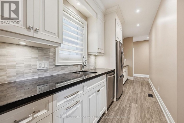 534 ANN AVENUE, Burlington (LaSalle), Ontario, L7T2S6