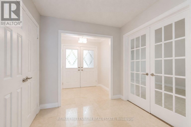 2776 ROSEWOOD LANE, Oakville (CV Clearview), Ontario, L6J7M4