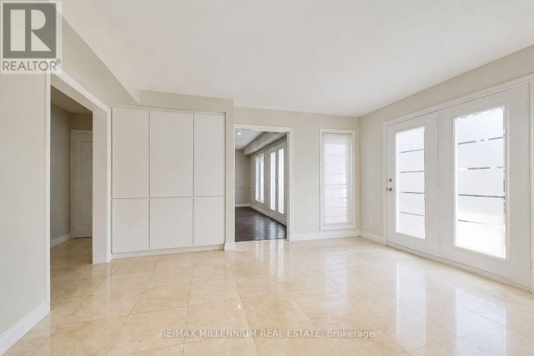 2776 ROSEWOOD LANE, Oakville (CV Clearview), Ontario, L6J7M4