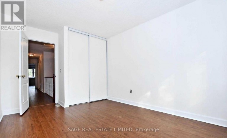 113 - 833 SCOLLARD COURT E, Mississauga (East Credit), Ontario, L5V2B4