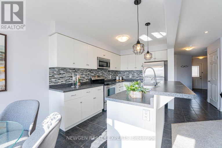 2025 DENVIEW AVENUE, London North (North S), Ontario, N6G0G3