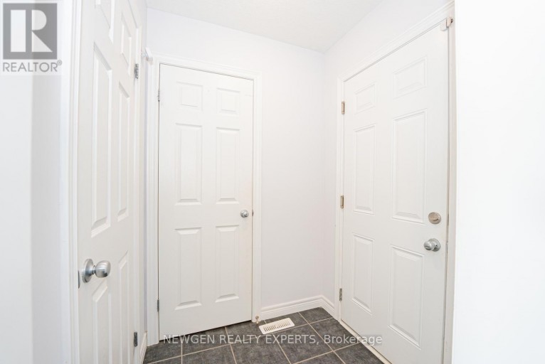 2025 DENVIEW AVENUE, London North (North S), Ontario, N6G0G3