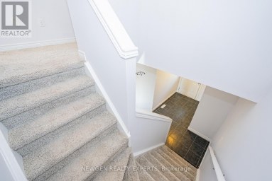 2025 DENVIEW AVENUE London North (North S) Ontario photo 19