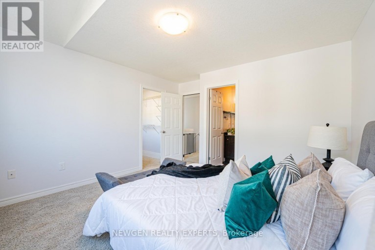 2025 DENVIEW AVENUE, London North (North S), Ontario, N6G0G3