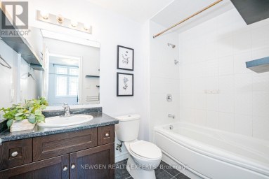 2025 DENVIEW AVENUE London North (North S) Ontario photo 24