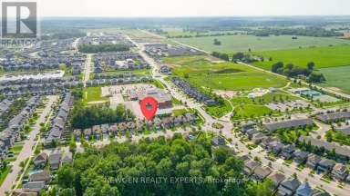 2025 DENVIEW AVENUE London North (North S) Ontario photo 3