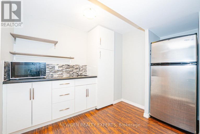 2025 DENVIEW AVENUE, London North (North S), Ontario, N6G0G3