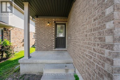 2025 DENVIEW AVENUE London North (North S) Ontario photo 4