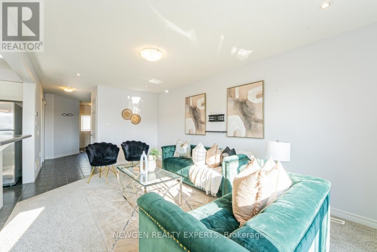 2025 DENVIEW AVENUE, London North (North S), Ontario, N6G0G3