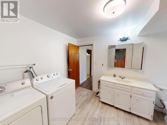 14 PEARL STREET, Belleville (Belleville Ward), Ontario, K8N4X2