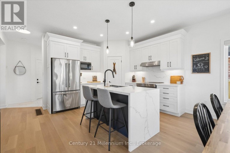 15 MAIDENS CRESCENT, Collingwood, Ontario, L9Y3B7