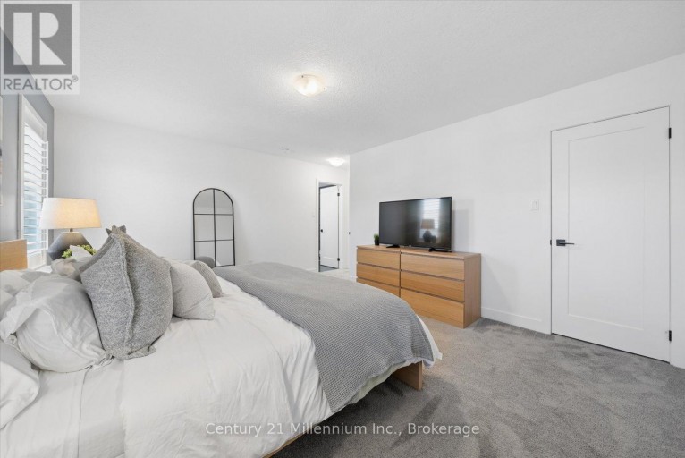 15 MAIDENS CRESCENT, Collingwood, Ontario, L9Y3B7